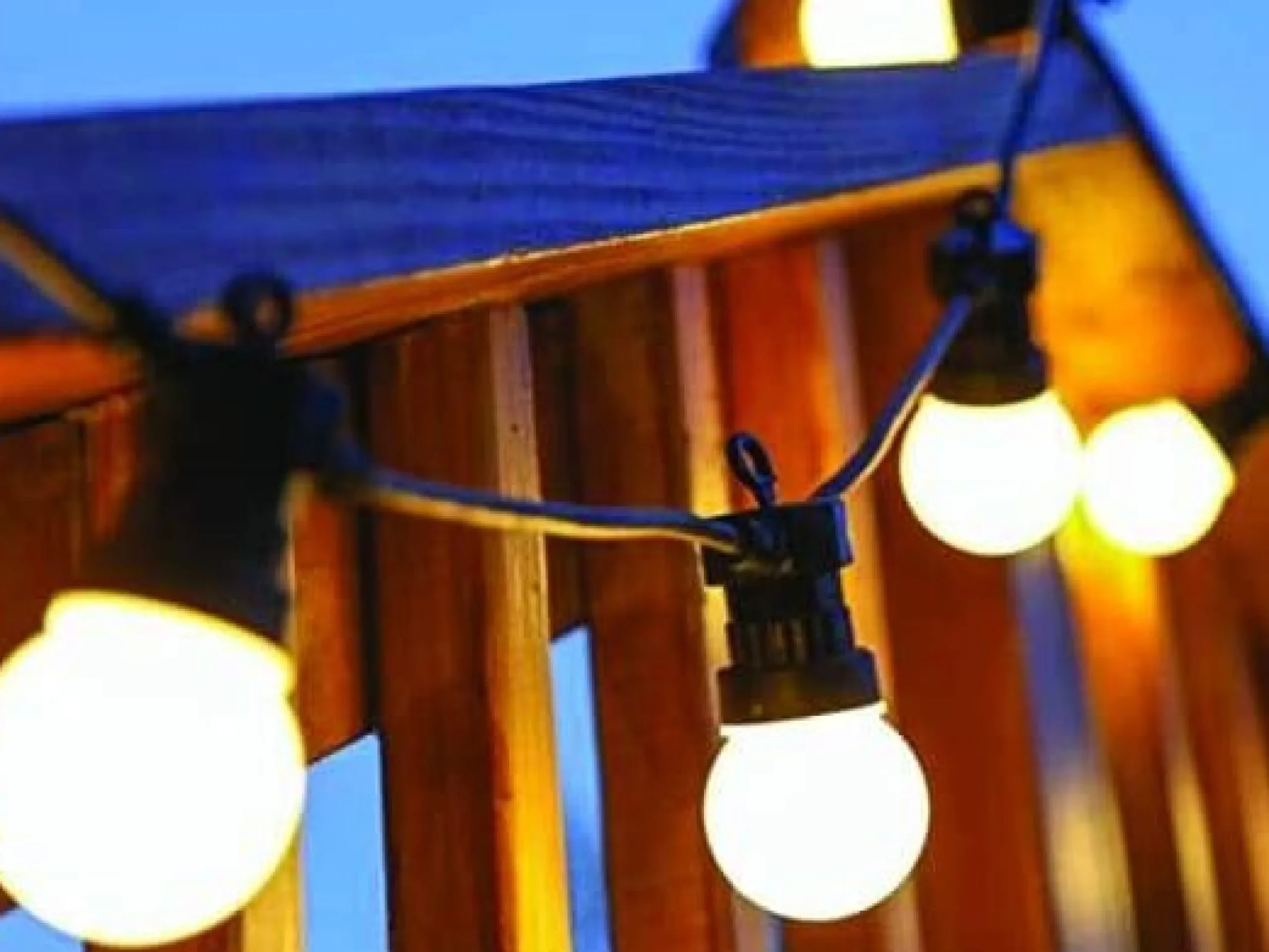 Christmas Land Outdoor Christmas Lights*10 Led Heavy Duty Festoon Christmas Lights Warm White Fdl (5M)