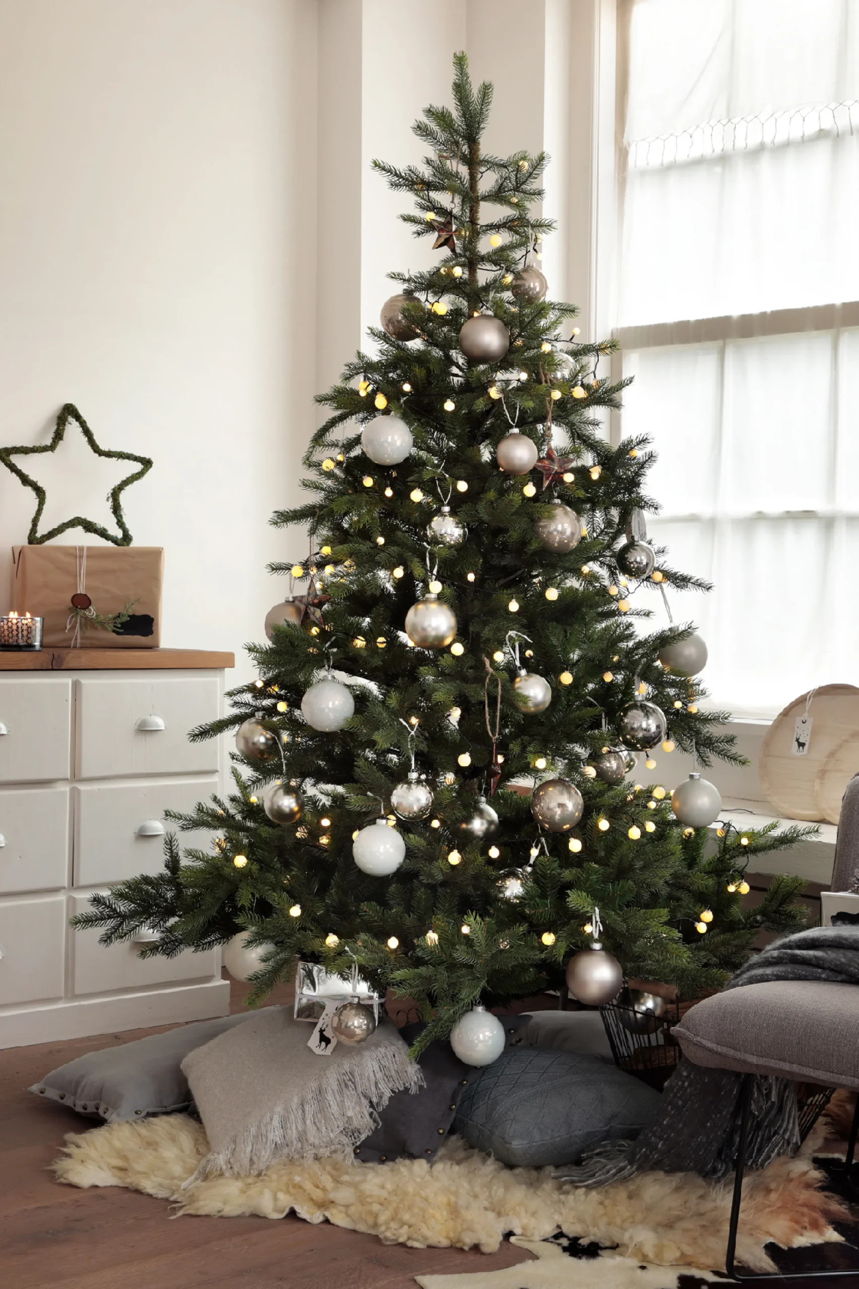 Christmas Land Christmas Tree Lights-120 Led Warm White 3 Size Cherry Christmas Lights