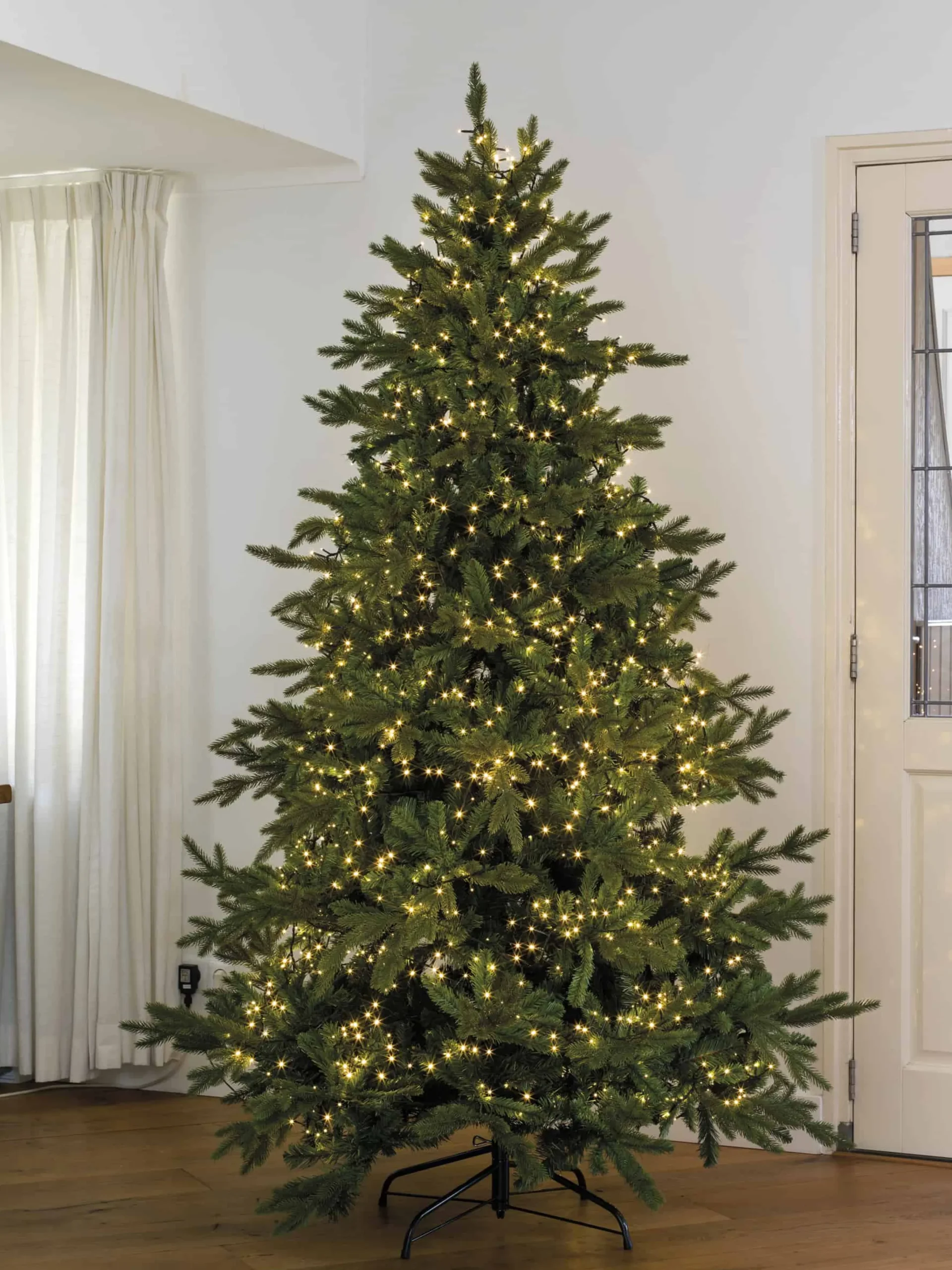 Christmas Land Christmas Tree Lights*Led Warm White Compact Twinkle Christmas Lights (Various Sizes)